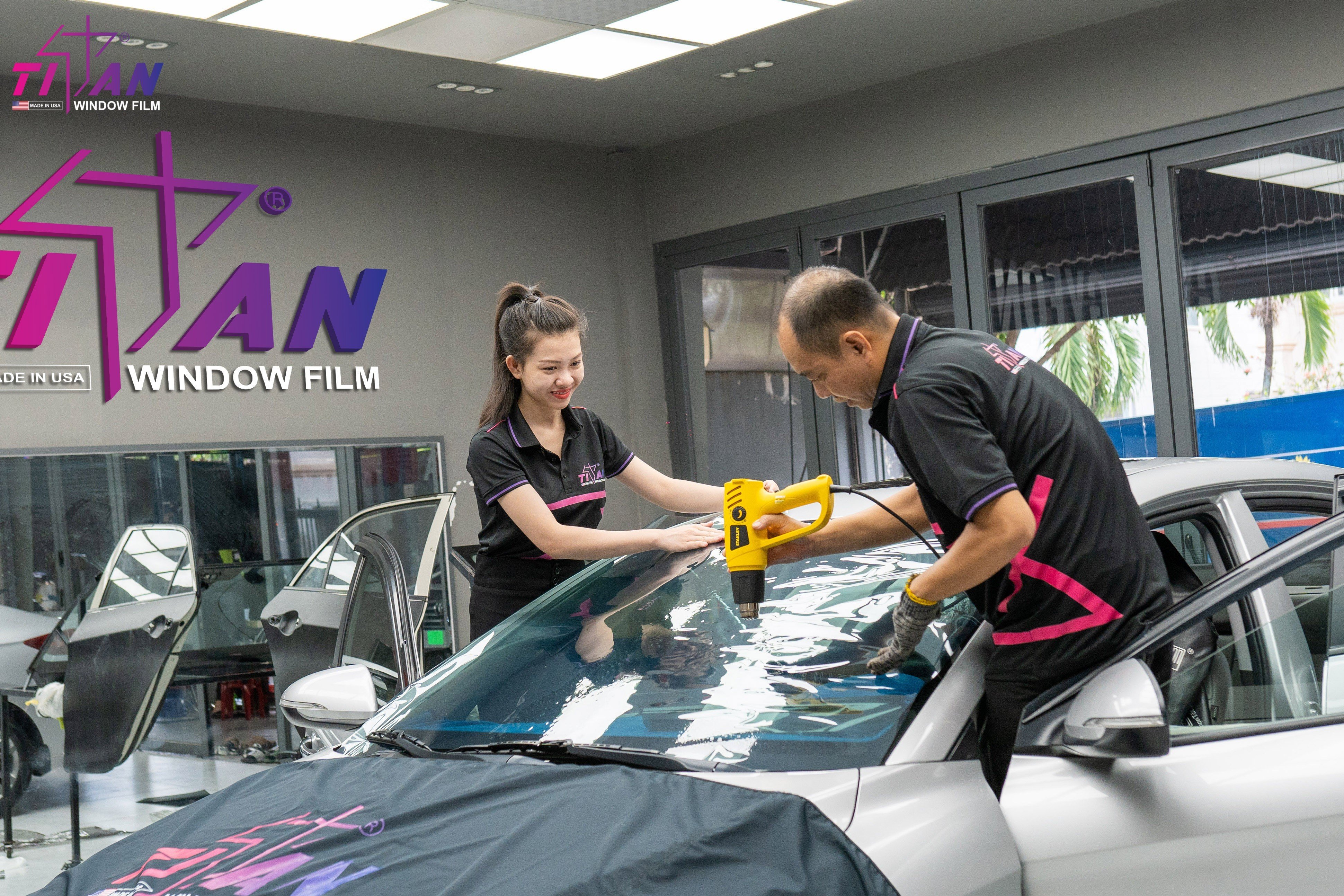 PHIM CÁCH NHIỆT TITAN GÓI BLACK SEDAN PHIM CÁCH NHIỆT TITAN GÓI BLACK SEDAN